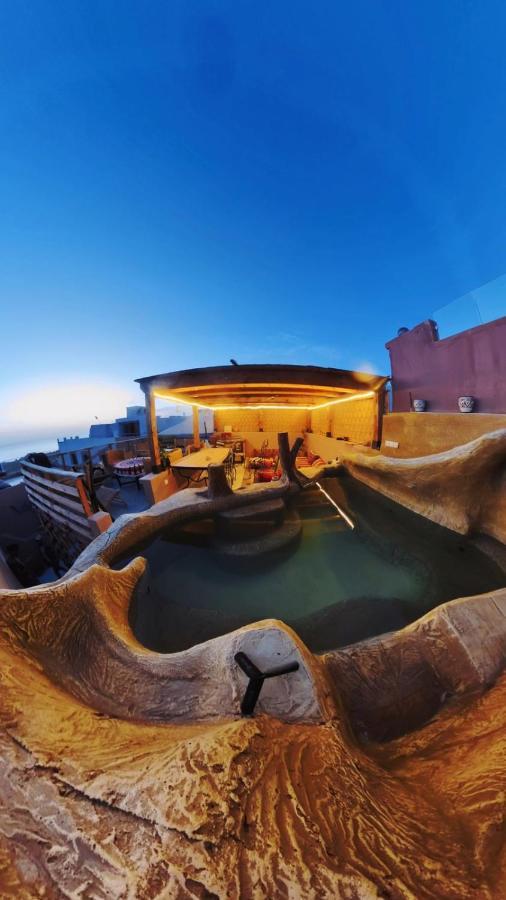 Surf & Salsa Guest House Tamraght Exterior foto